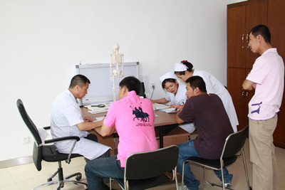 出租车体检(3).JPG 出租车体检(3).JPG