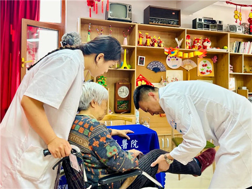 长春骨伤医院公益活动11.jpg 长春骨伤医院公益活动11.jpg