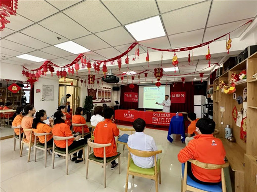 长春骨伤医院公益活动14.jpg 长春骨伤医院公益活动14.jpg